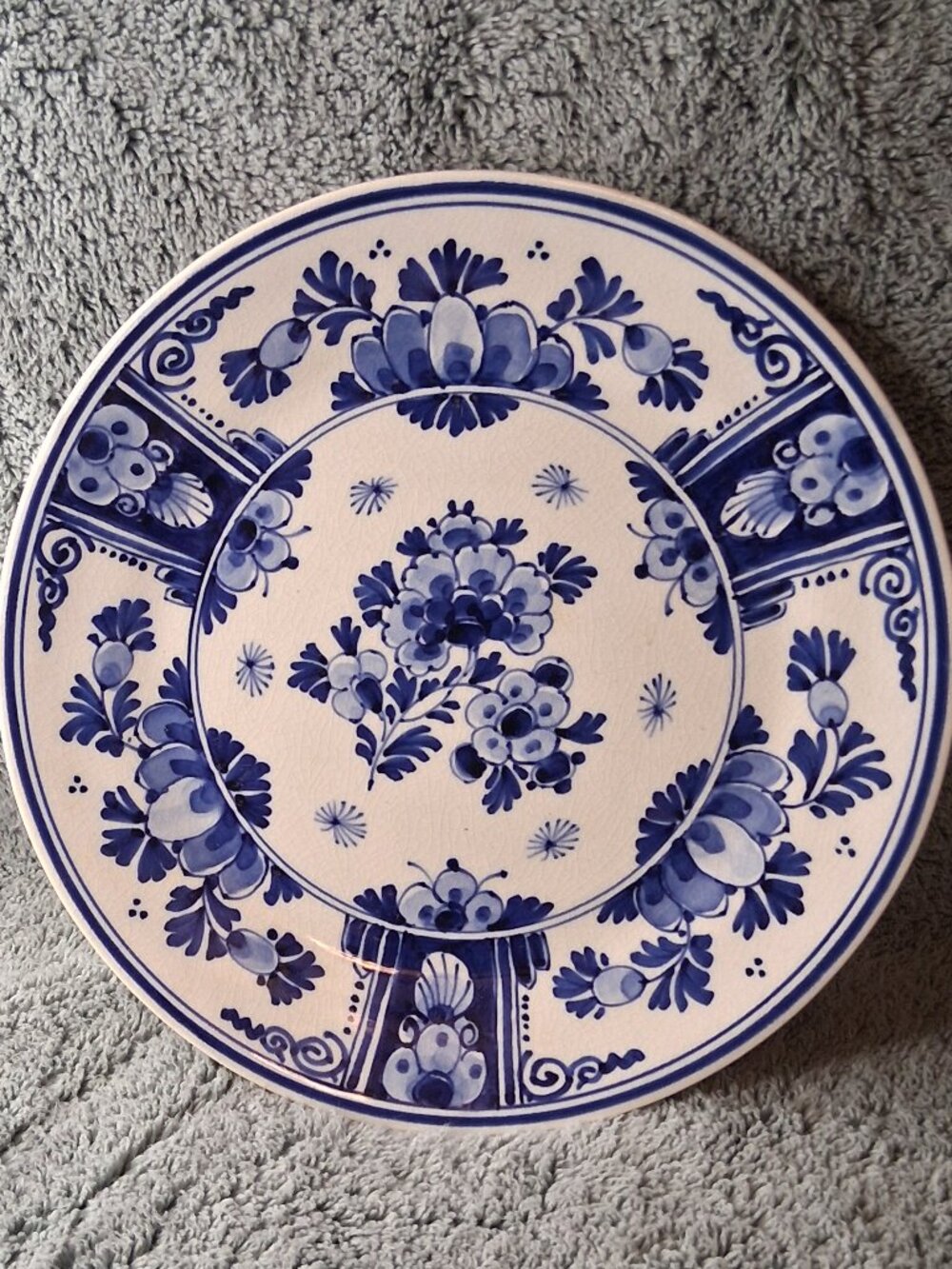 Vt'g 1953 Royal Delft Hand Painted Floral Wall Plate Charger | Porceleyne Fles